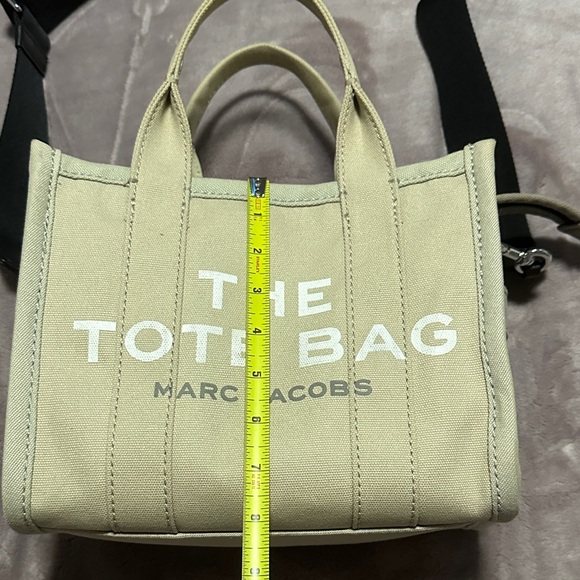 Marc Jacobs small tote - Picture 10 of 13